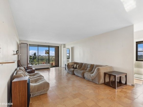 Luxury High Rise Apartments